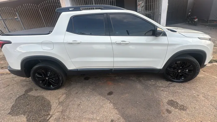 Fiat Toro Volcano 2.4 16V Flex Aut. 2021