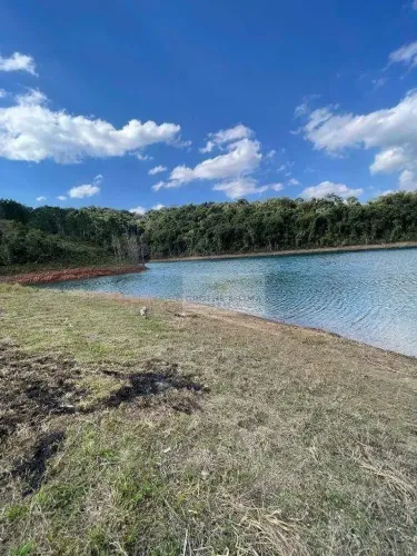 Terreno à Venda  Pé na Água em Igaratá/SP