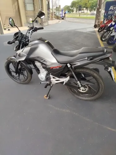Honda Fan 160 2026 com 641 km.