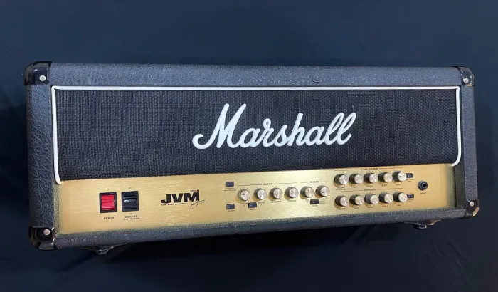 Amplificador Marshall JVM 205H (Inglês) com Case