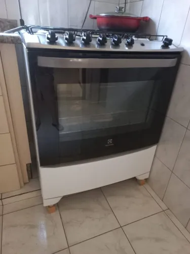 Fogão 5 Bocas Electrolux Branco com Tripla Chama e Timer (76UBQ) - Bivolt