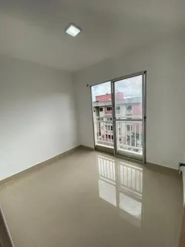 Aluguel - Condominio Porto das Dunas - 2 Quartos - Suite - Andar Alto - Nascente - 060
