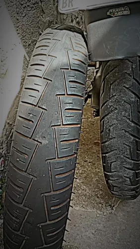 Pneu moto sem camara maggion