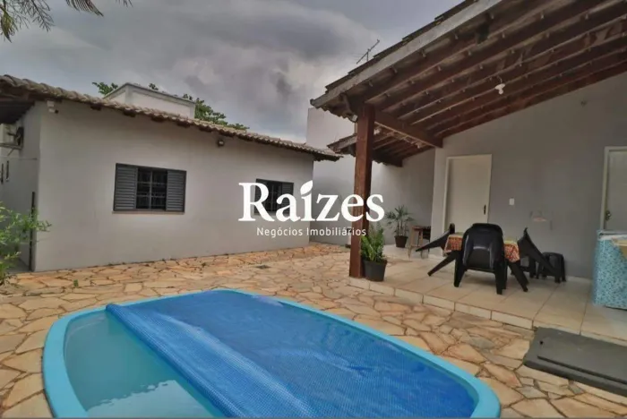 Casa para Alugar no Vigilato Pereira com 148m², 3 Quartos sendo 1 Suíte, Piscina e Opção M