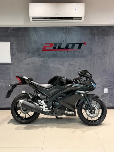 Yamaha YZF R-15 155 ABS 2025