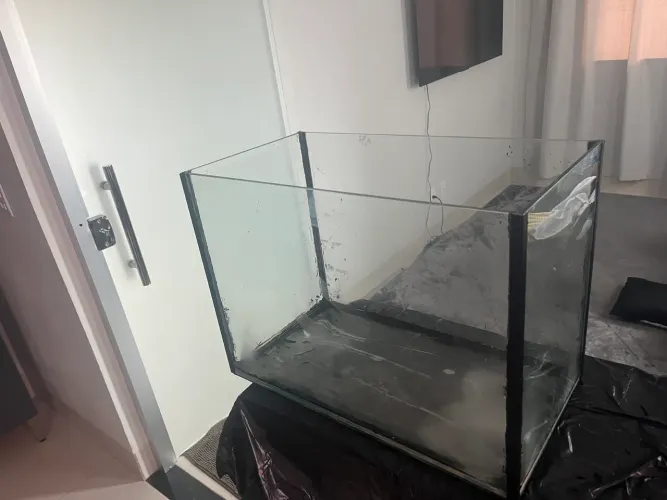 Aquário 70 litros 