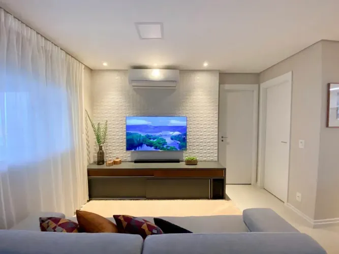 FEITO POR ARQUITETO: APTO ESPETACULAR EM UM CONDOMÍNIO CLUBE!!!