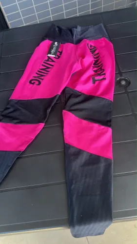 Roupa de academia nova TAM único