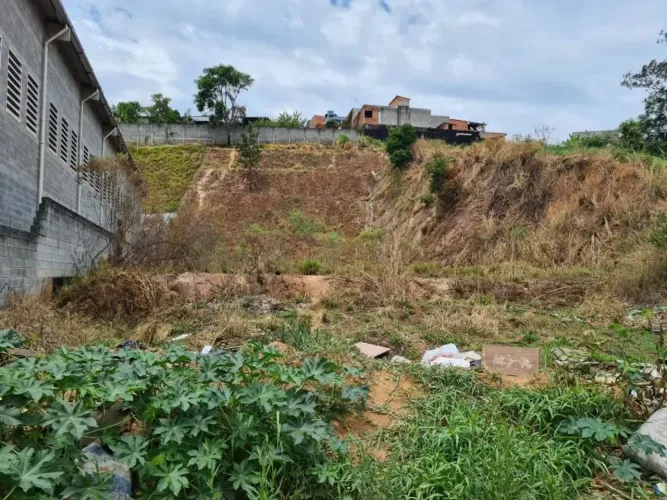 Ótimo Lote a Venda 2170 M²