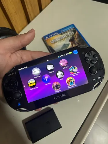 Psvita 3G desbloqueado + uncharted (ENVIO OLXPAY)