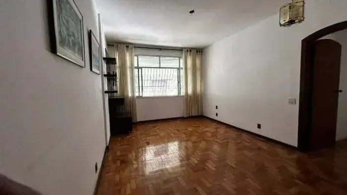 Imóvel para venda possui 120 metros quadrados com 3 quartos em Icaraí - Niterói - RJ