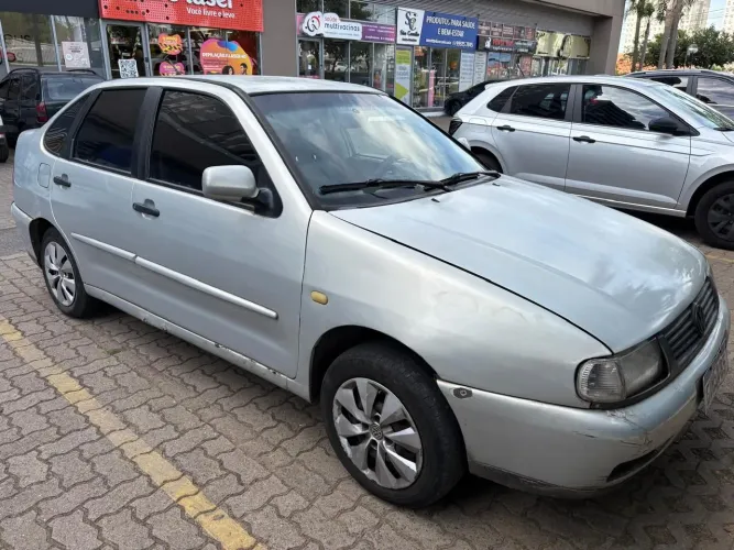 Volkswagen Polo Classic/ Special 1.8 MI 2000