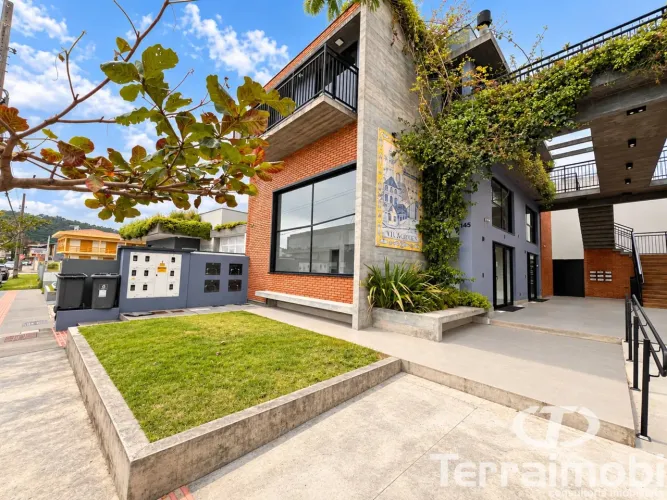 Sala comercial com 85m² para locação anual- Centro, Garopaba/SC