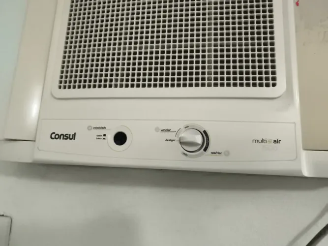 Ar-Condicionado de Janela Consul Multi Air 7.500 BTUs - Funcionando Perfeitamente