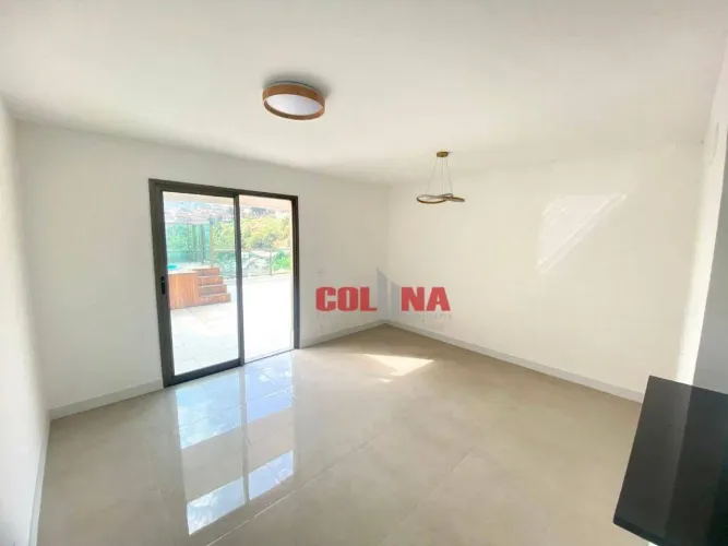 Cobertura linear com 3 quartos para alugar, 220 m² por R$ 8.500+taxas/mês - Icaraí - Niter