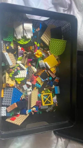 Vendo lote de legos semi usados friends e creator