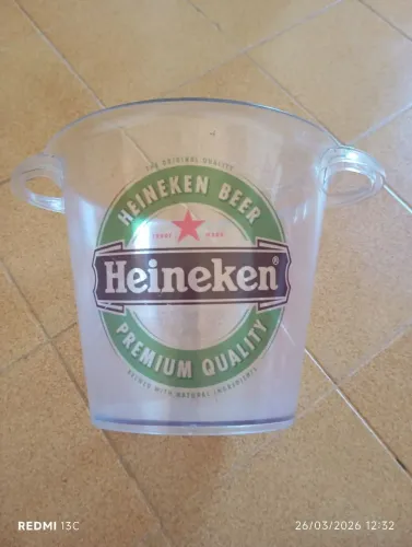 Balde de cerveja da Heineken 