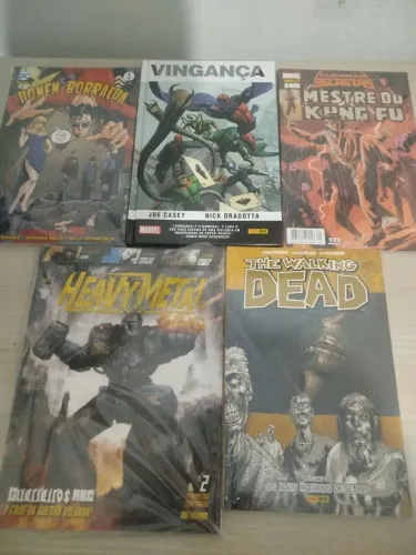 Lote de HQs / quadrinhos 