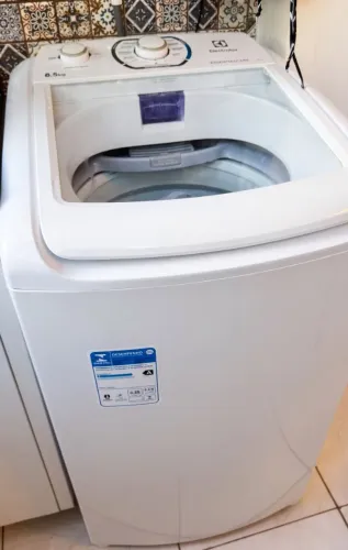 Máquina de lavar Eletrolux 8,5 KG Essencial Care]