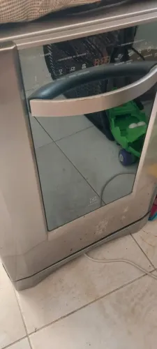 VENDO MÁQUINA DE LAVAR LOUÇAS ELECTROLUX