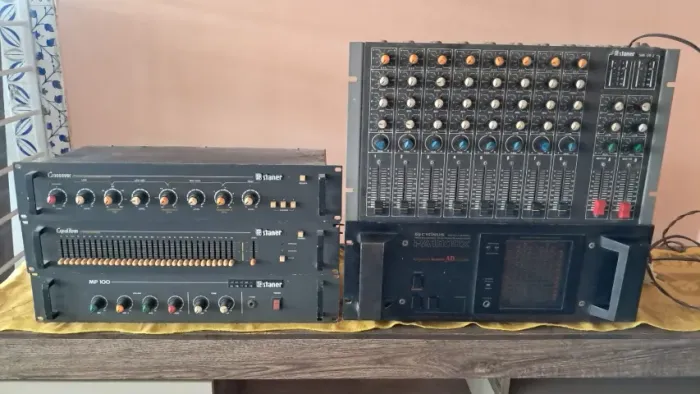 AMPLIFICADOR CYGNUS PA1800X + STANER MP100 + OUTROS