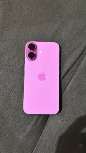 iPhone 16