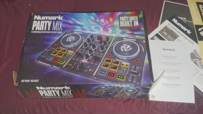 Controladora Numark Party Mix