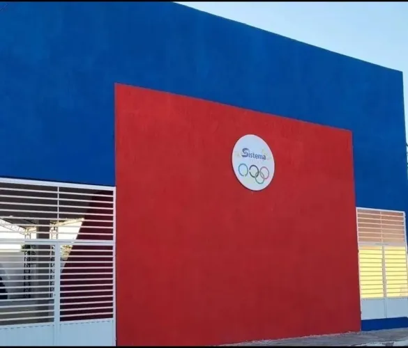 Prédio Galpão Quadra Igreja