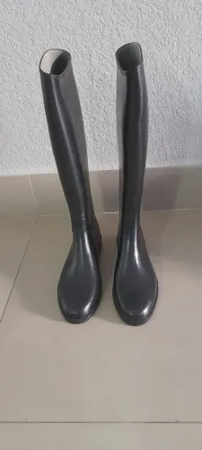 Bota de borracha para equitação