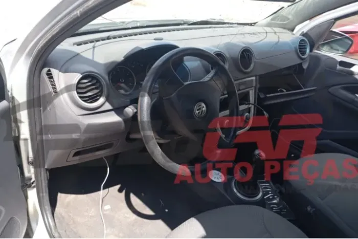 TEMOS PEÇAS PARA ESSA SUCATA! VW VOYAGE G5 1.0 FLEX ANO 2010/2011