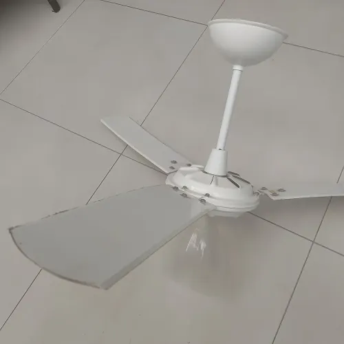 Ventilador teto 220v usado funcionando
