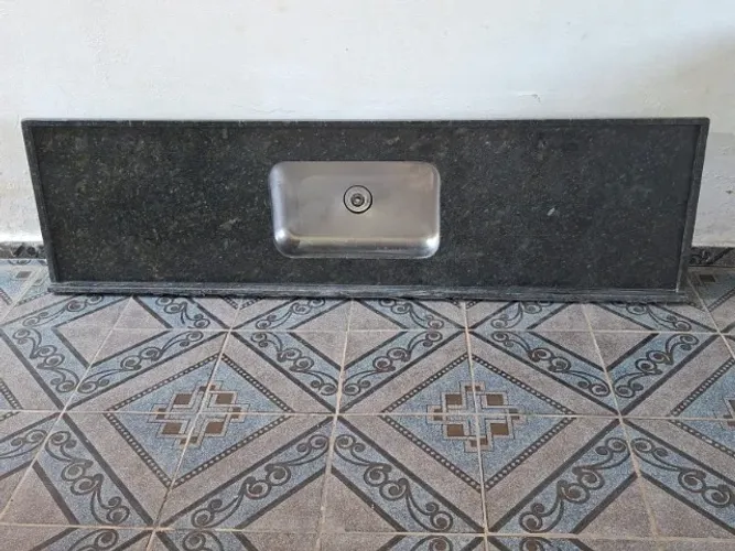 Pia de Granito Preta com Cuba Inox - 2 metros