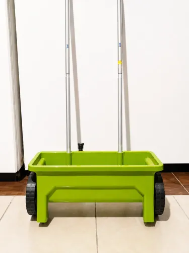 Distribuidor Adubo Sementes Manual com Caixa