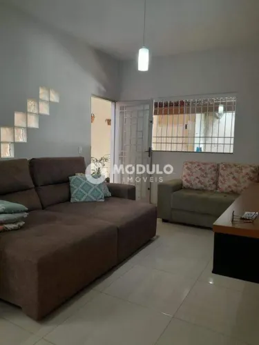 Casa GRANADA , 3 quartos, suite, espaço gourmet