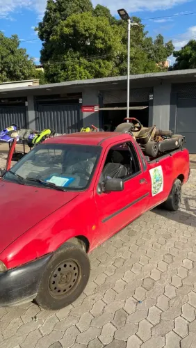 Ford Courier 1.3i/furgão 1999