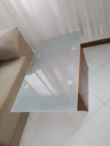 Vendo Cetro Sala c Tampo de vidro 