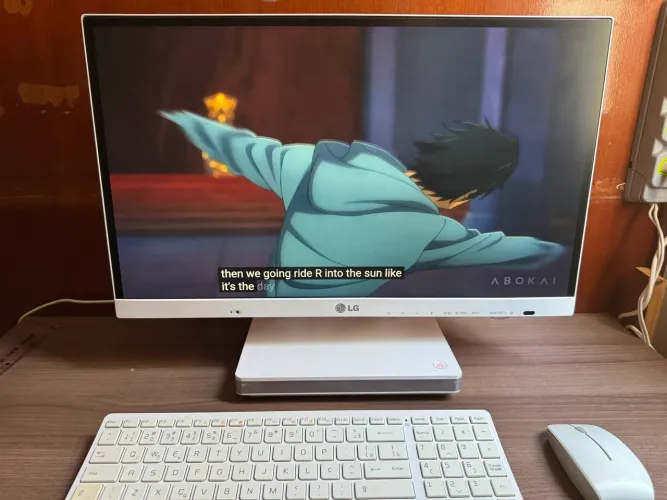 Computador All In One LG - 23V545