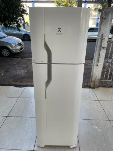 Geladeira Electrolux Duplex 262 Litros ( Frost Free )