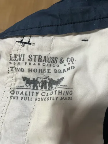 Bermuda Levi?s 