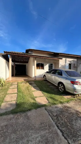 Vende-se casa no Condomínio Vila Nova