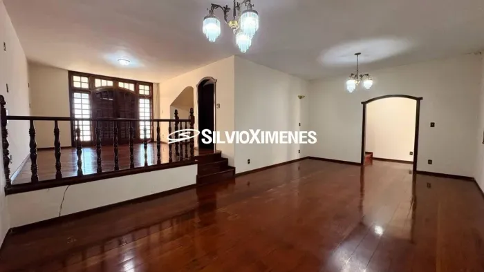 Casa com 4 quartos, São Luiz - Belo Horizonte