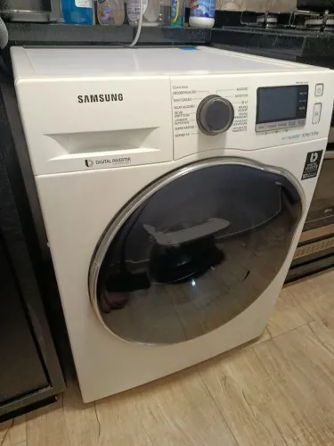 Lava e Seca Samsung EcoBubble 9kg/5kg (Usada)