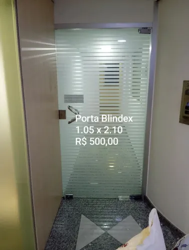 Porta Blindex social