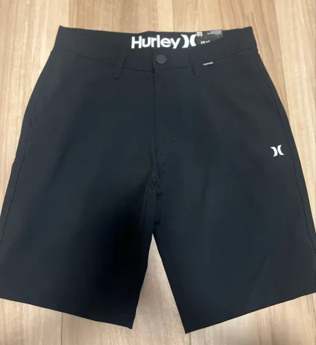 Bermuda preta Hurley