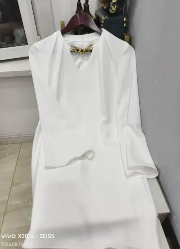 Vestido social branco luxo
