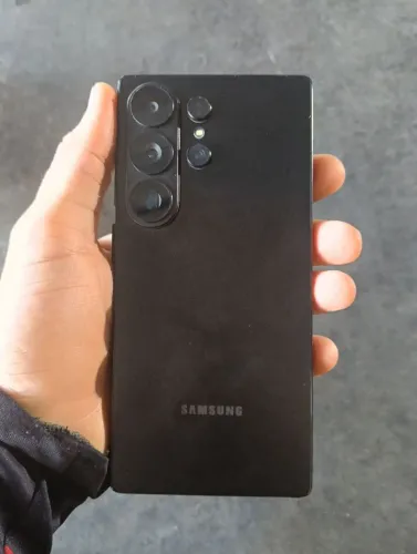 Galaxy S26 ultra novo zero na caixa com nota fiscal vendo por 8 mil mais conversamos ainda