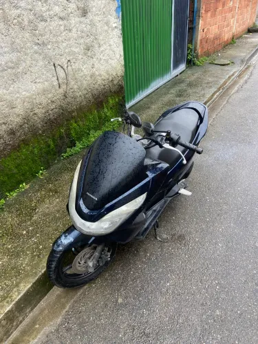Apenas troca um moto de empreagem , preferência 160 ou 150 Honda !