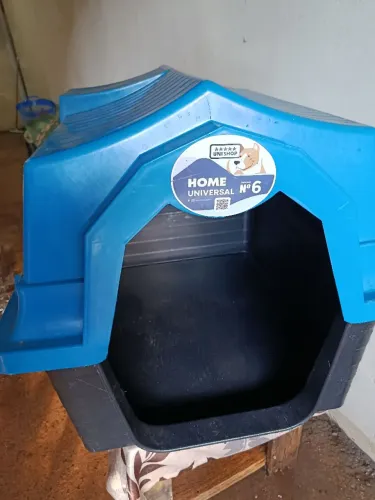 Vendo essas duas casinhas de pet.