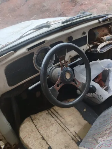 Vendo fusca 77 para peças R$1.300,00