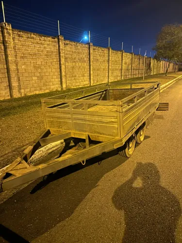 Vendo Carreta 7 metros trucada